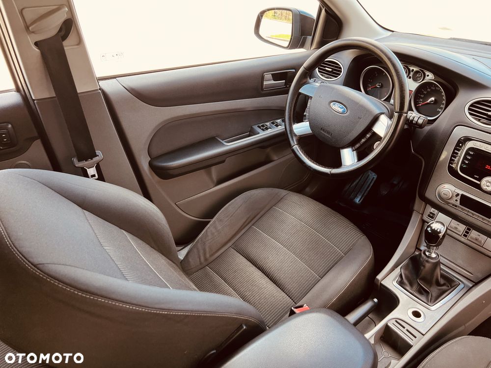 Ford Focus 2.0 TDCi Titanium - 17