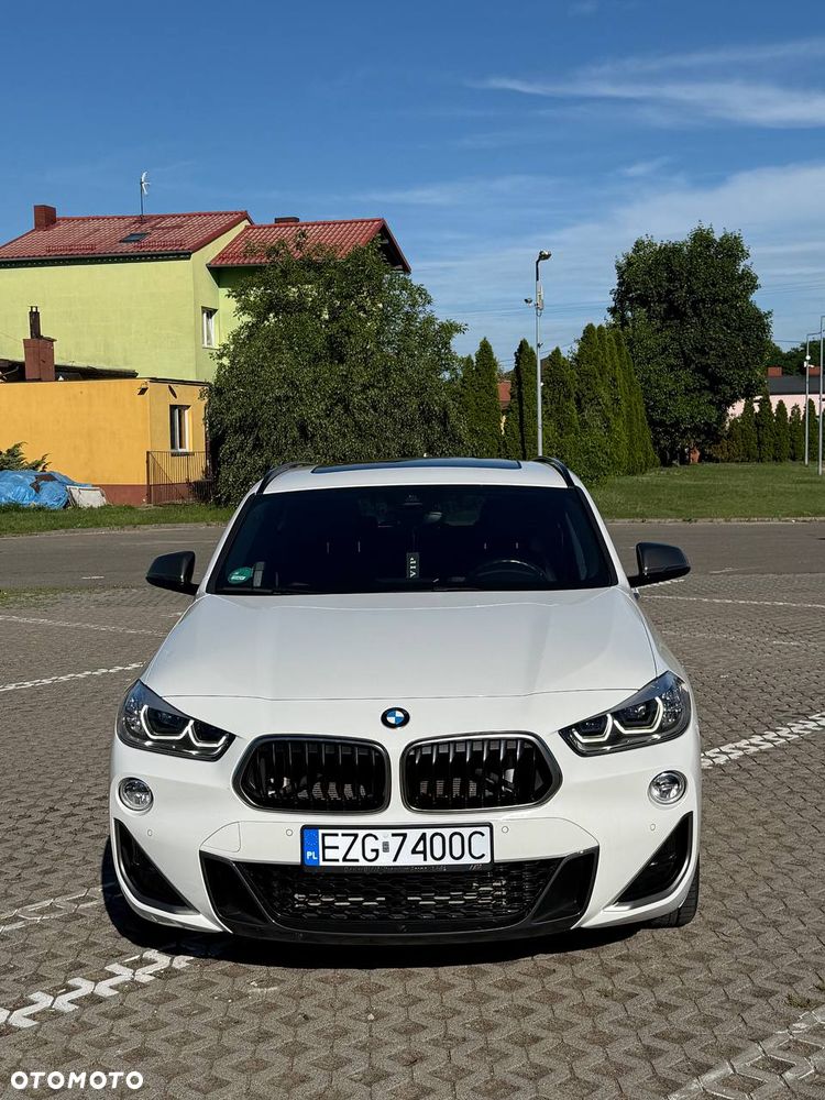 BMW X2 M35i Edition GoldPlay - 2