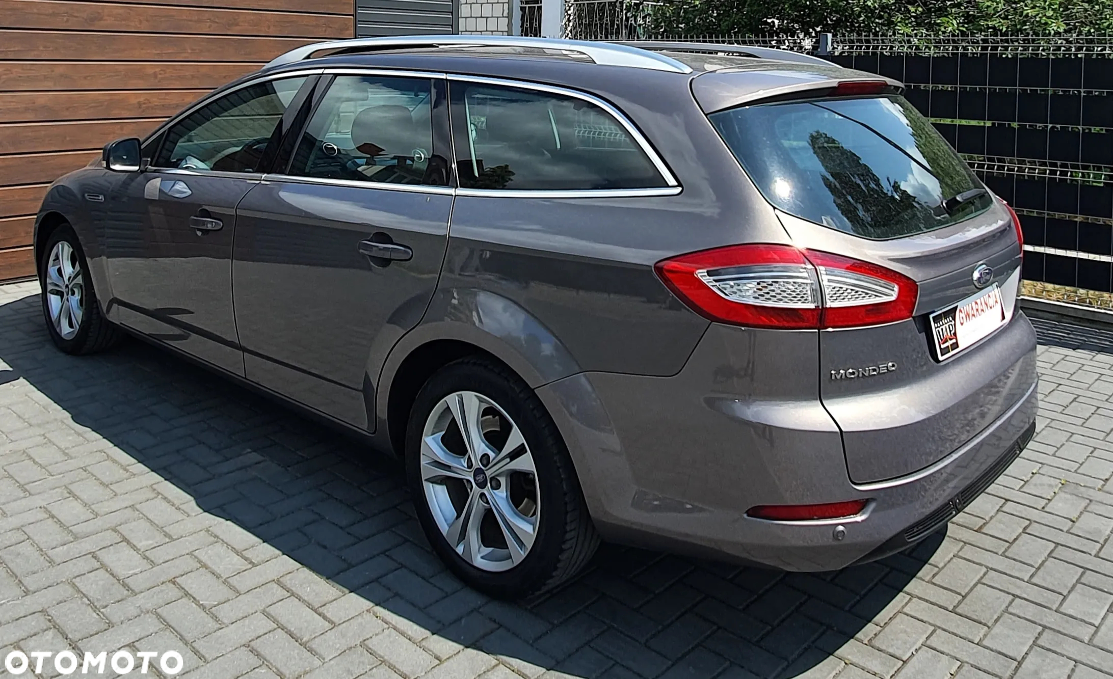 Ford Mondeo 2.0 TDCi Titanium - 14
