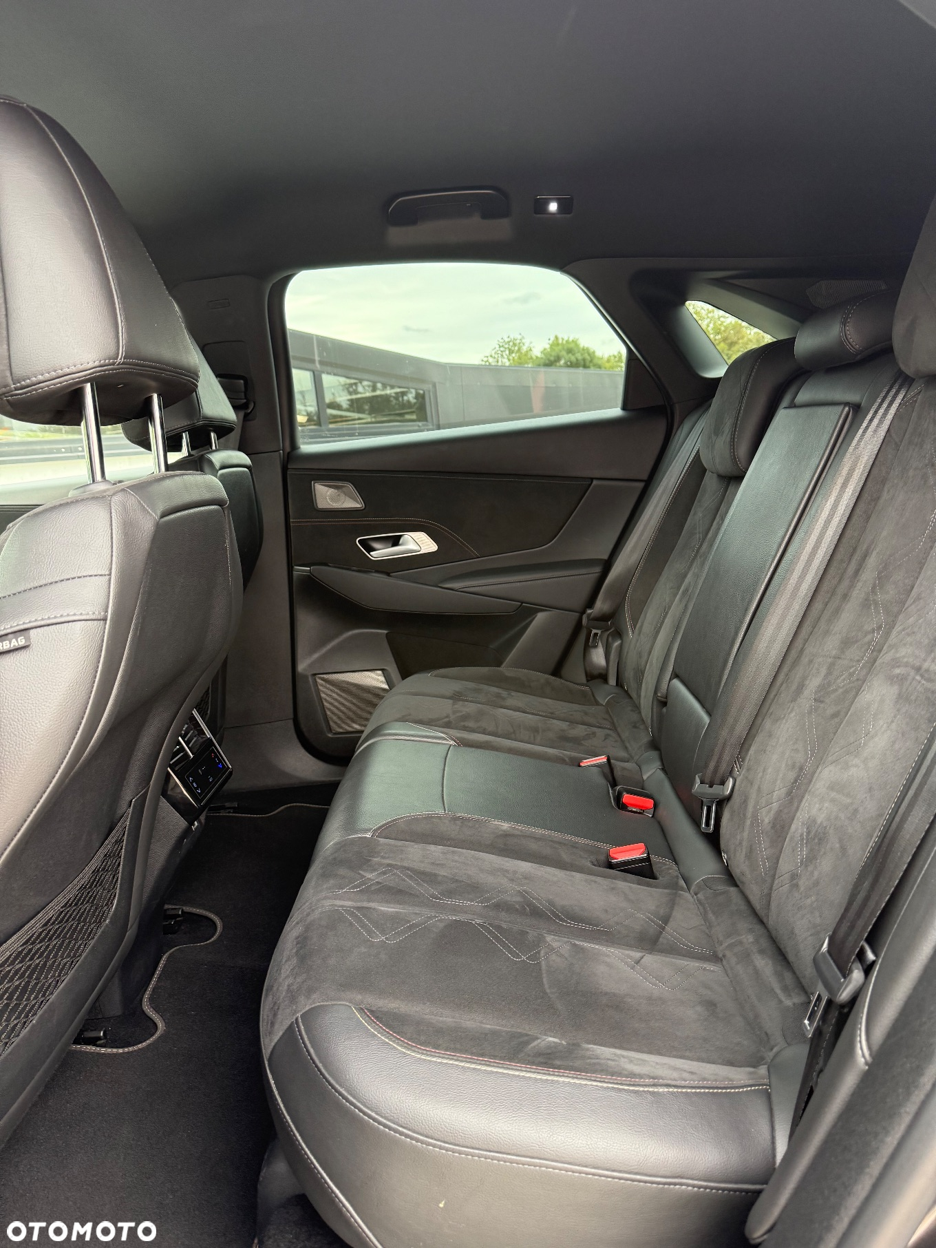 DS Automobiles DS 7 Crossback 1.6 PureTech Performance Line + - 25