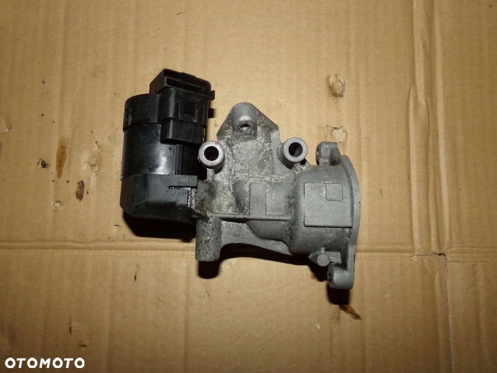 ZAWÓR EGR PEUGEOT 407 C5 2.0 HDI - 3