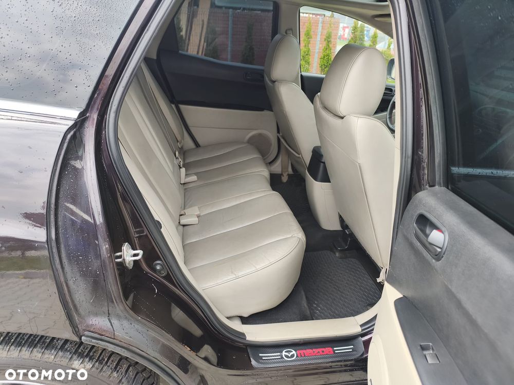 Mazda CX-7 - 11