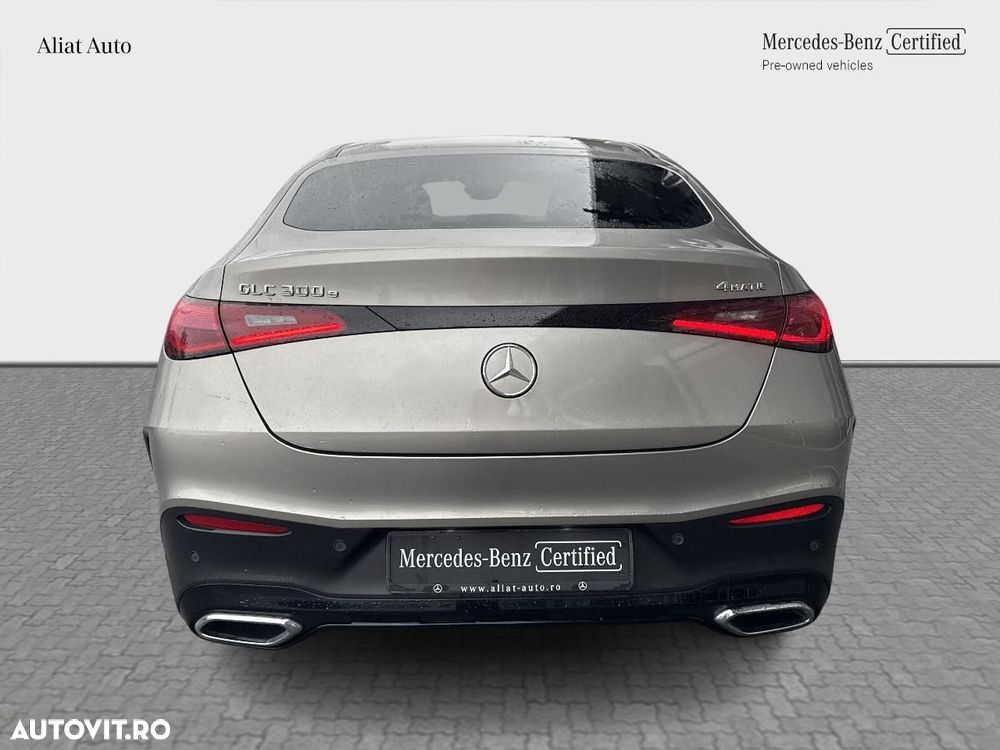 Mercedes-Benz GLC Coupe 300 e 4MATIC - 12