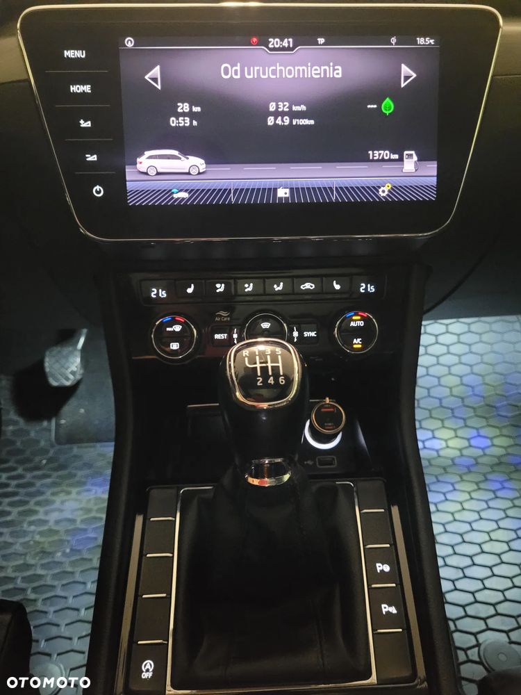 Skoda Superb 1.6 TDI GreenLine - 27
