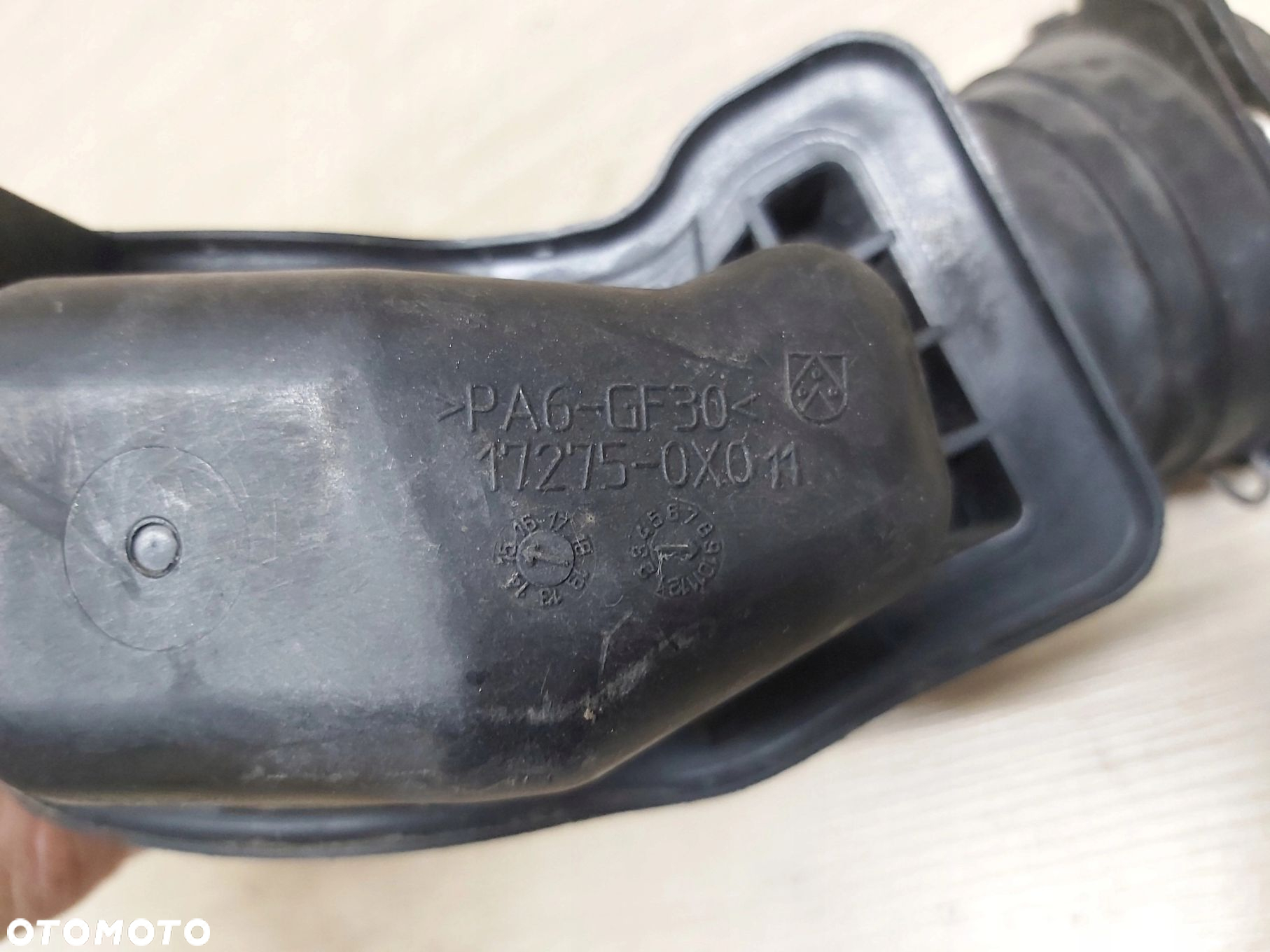Toyota Verso Avensis T27 rura dolot powietrza 1,6 2,0 d4d 17275-0X011 - 3