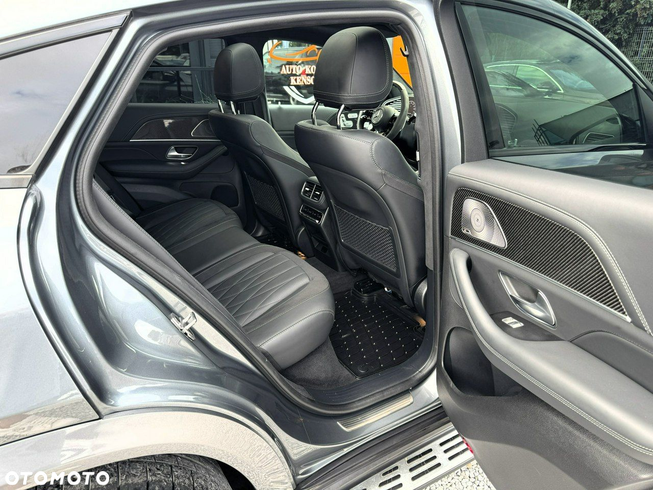 Mercedes-Benz GLE - 28
