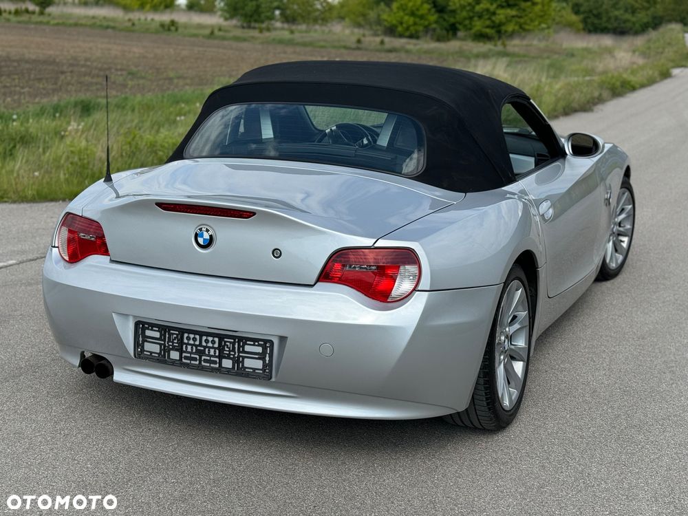 BMW Z4 2.5si - 17