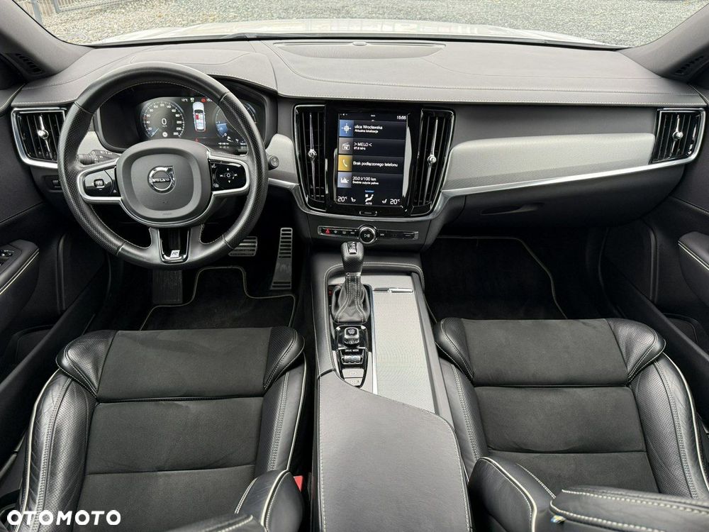 Volvo V90 D4 R-Design - 4