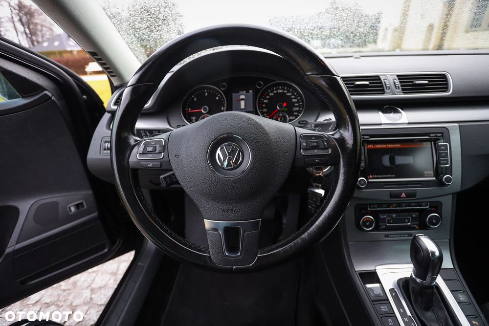 Volkswagen Passat 2.0 TDI 4Motion DSG BlueMotion Tech Highline - 33