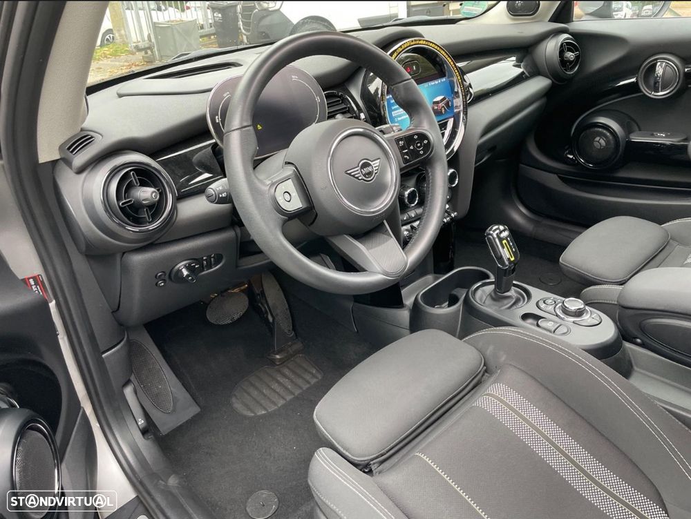 MINI 3 Portas Cooper SE Essential - 6