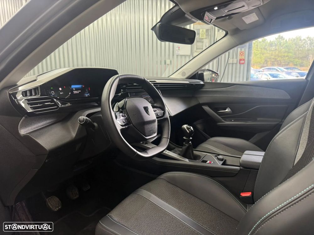 Peugeot 308 1.2 PureTech Allure Pack - 23