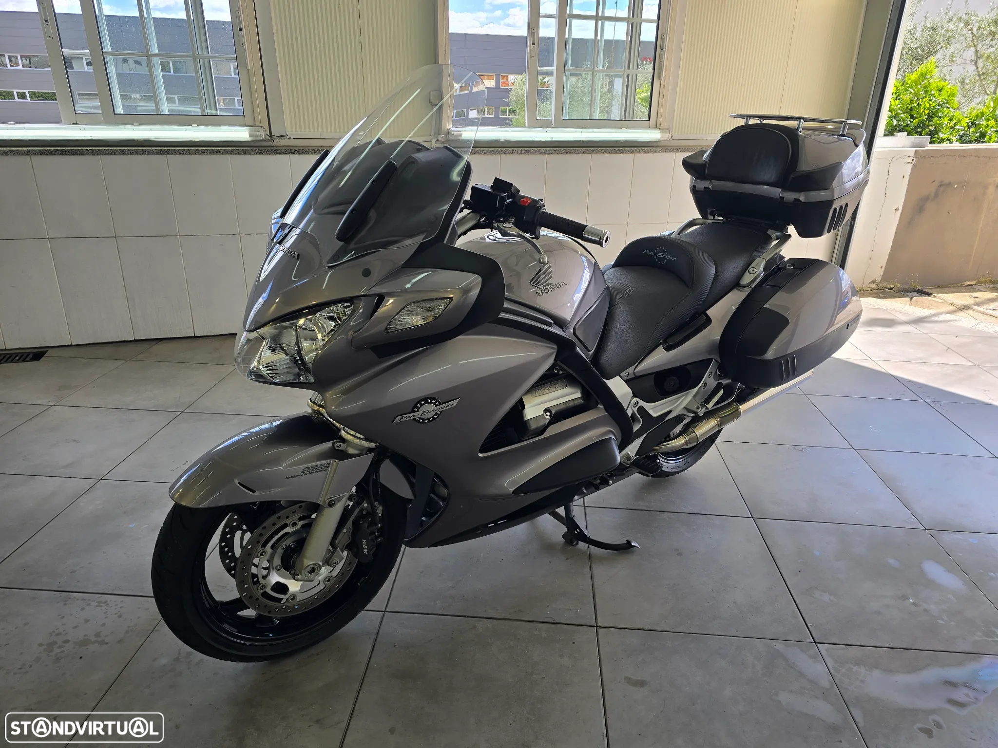 Honda Pan European ABS - 18
