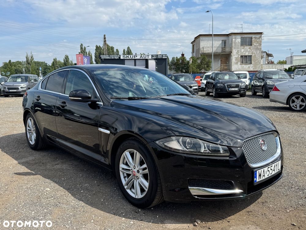 Jaguar XF 2.2 D Premium Luxury - 25