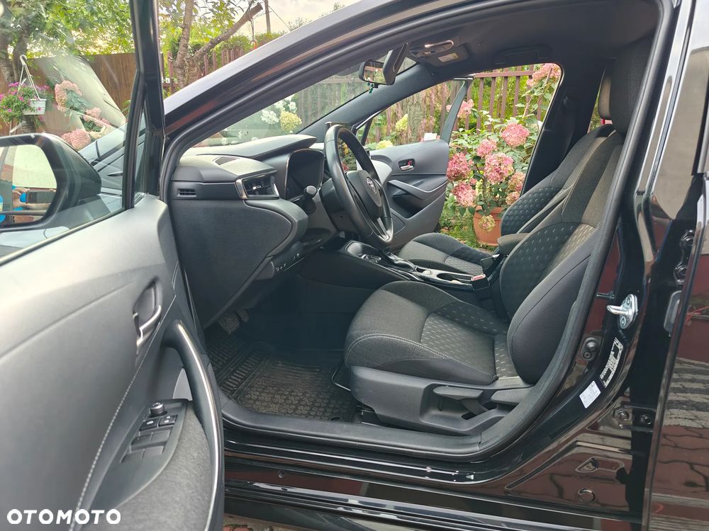 Toyota Corolla 1.8 Hybrid Comfort - 11