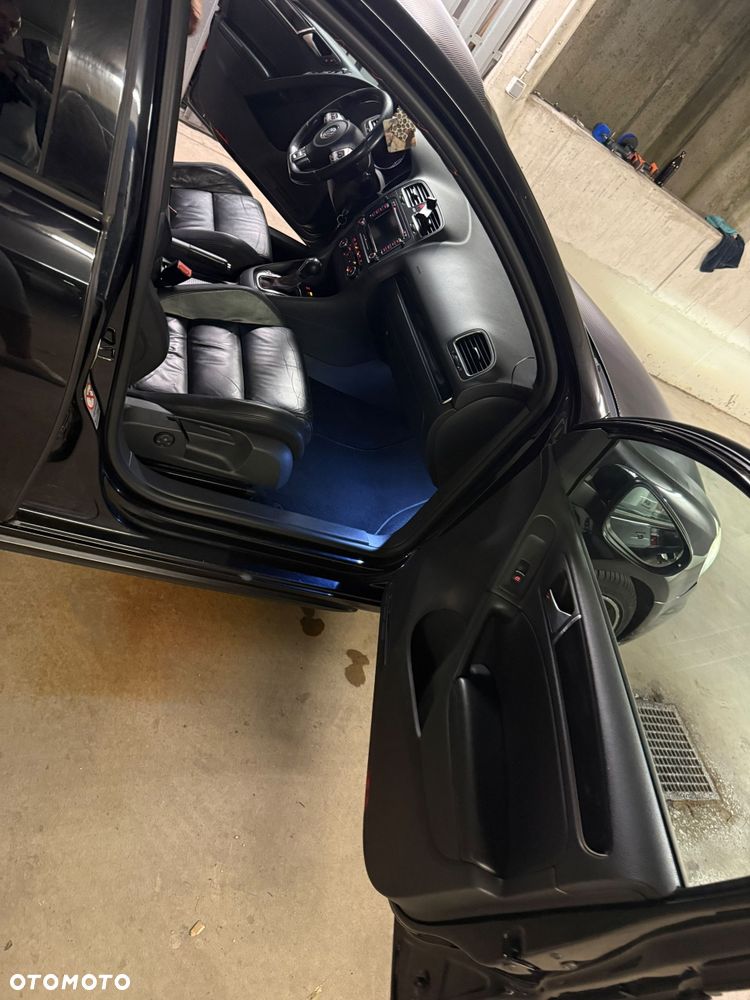 Volkswagen Golf - 8