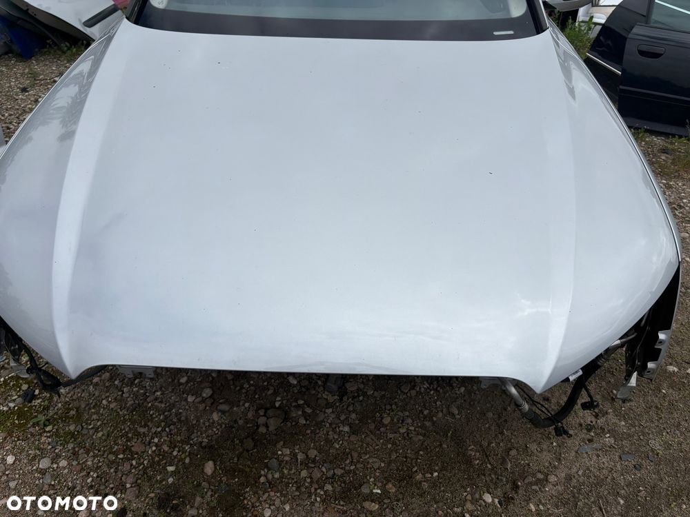 Maska Audi A8 D4 LX7W przed lift - 1