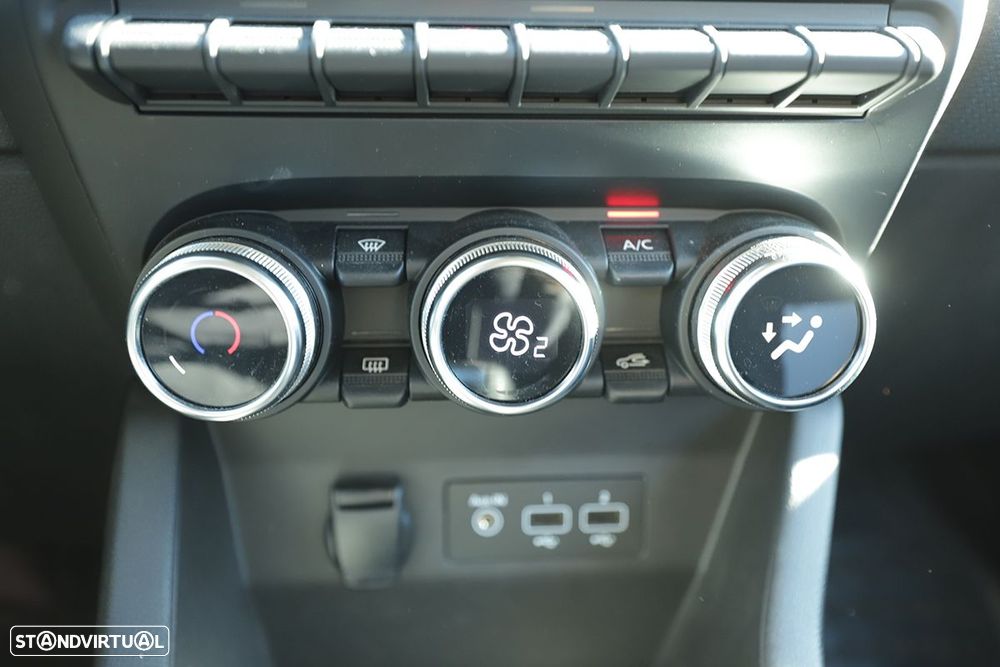 Renault Clio 1.6 E-Tech Intens - 13