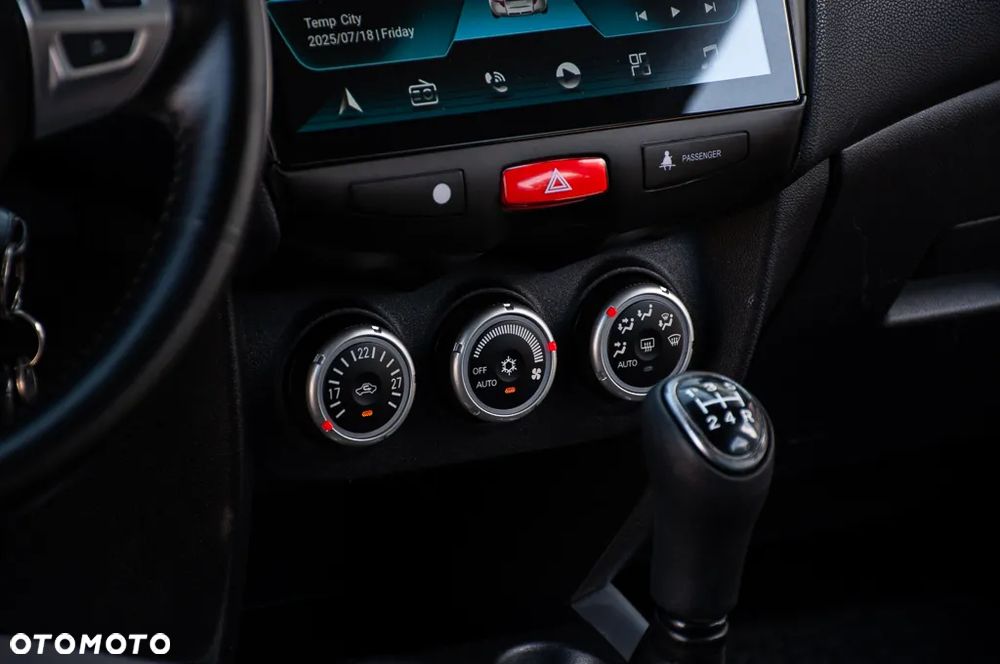 Mitsubishi ASX 1.6 Invite Navi - 32