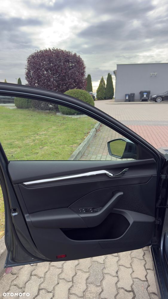 Skoda Octavia 2.0 TDI 4x4 DSG Ambition - 15