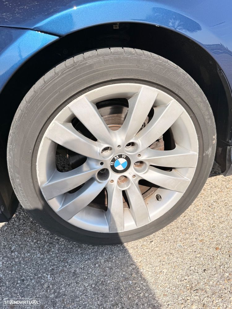 BMW 320 d Line Sport - 33