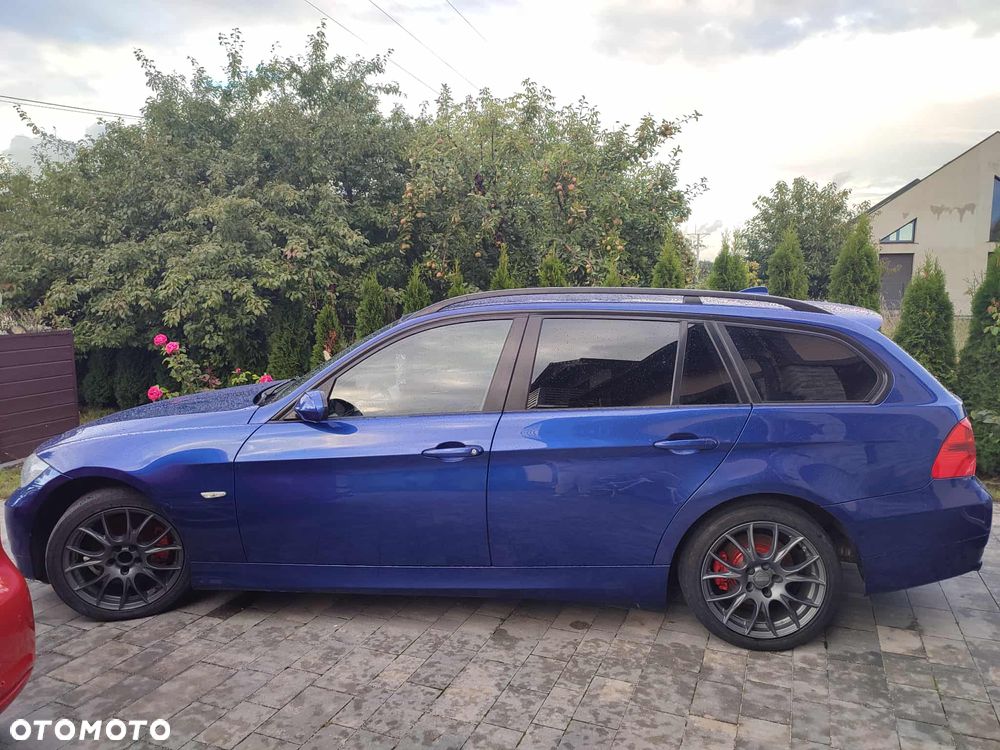 BMW Seria 3 318d - 1