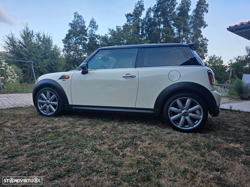 MINI 3 Portas Cooper D - 14
