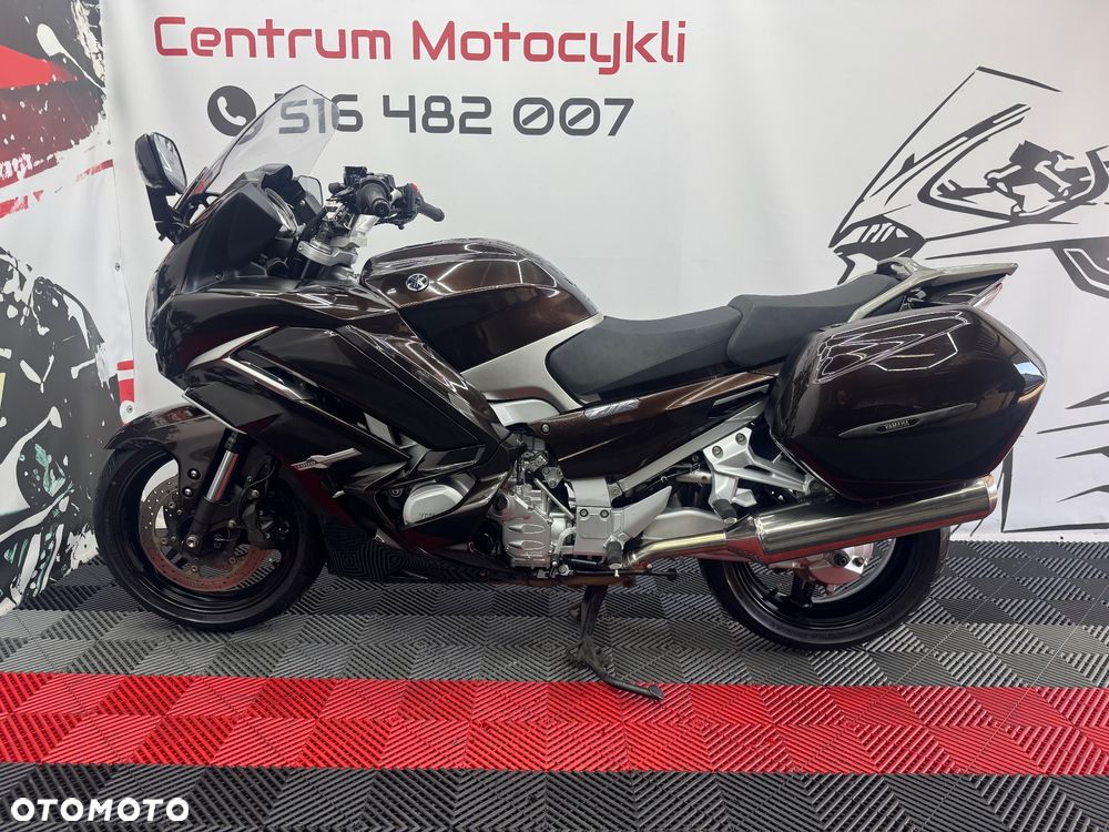 Yamaha FJR - 4