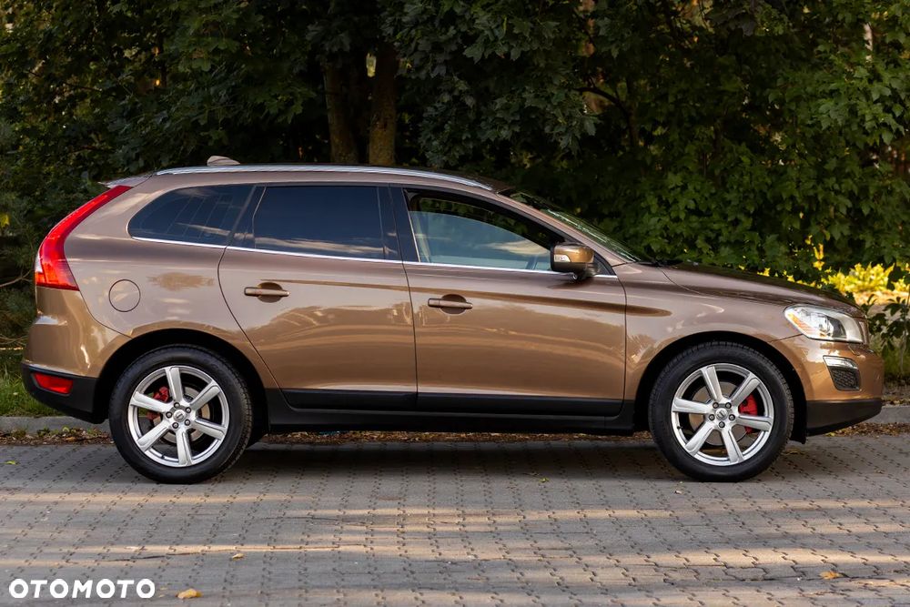 Volvo XC 60 DRIVe Momentum - 19
