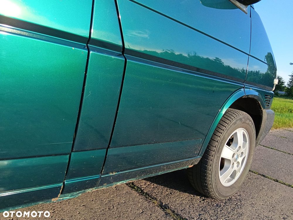 Volkswagen Multivan Standard - 11