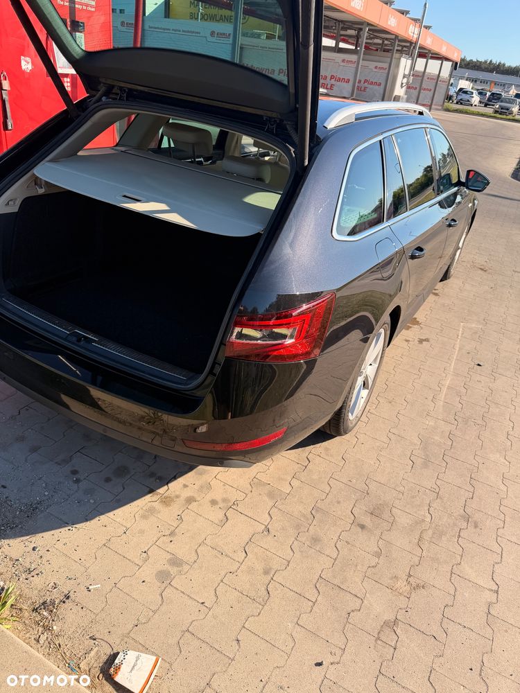 Skoda Superb 2.0 TDI L&K DSG - 4