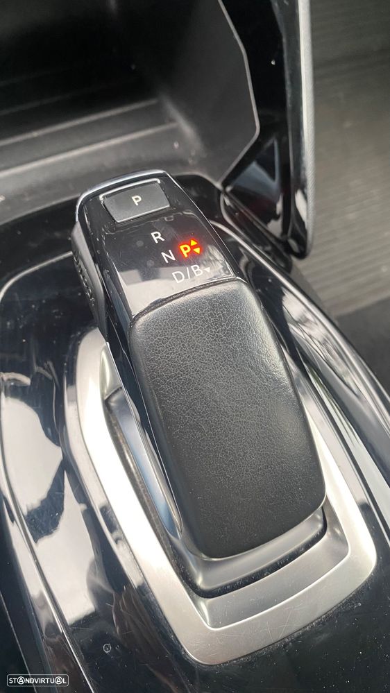 Peugeot e-208 50 kWh Allure Pack - 50