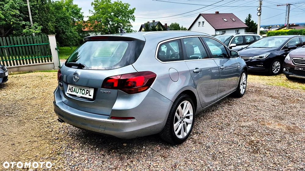 Opel Astra 1.4 T Cosmo - 12