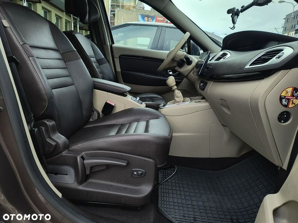 Renault Scenic dCi 160 FAP Dynamique - 23