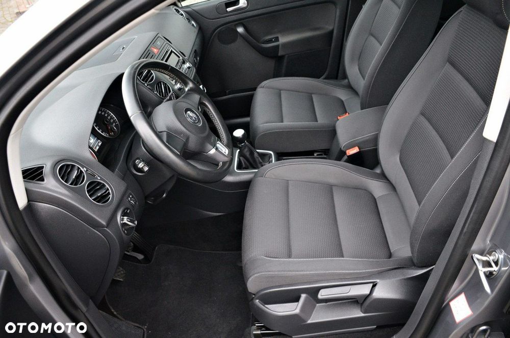 Volkswagen Golf Plus - 15