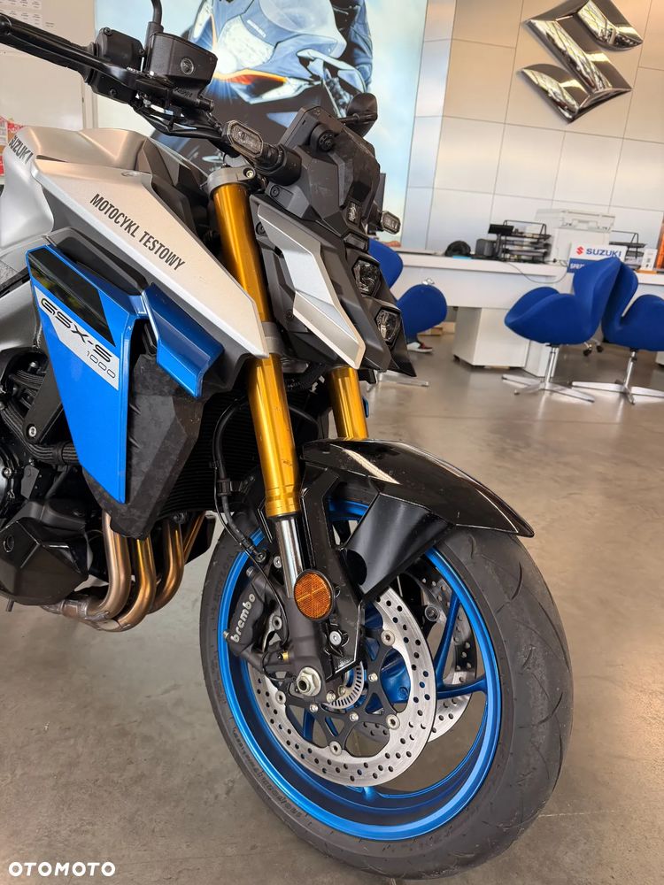 Suzuki GSX 1000 - 8