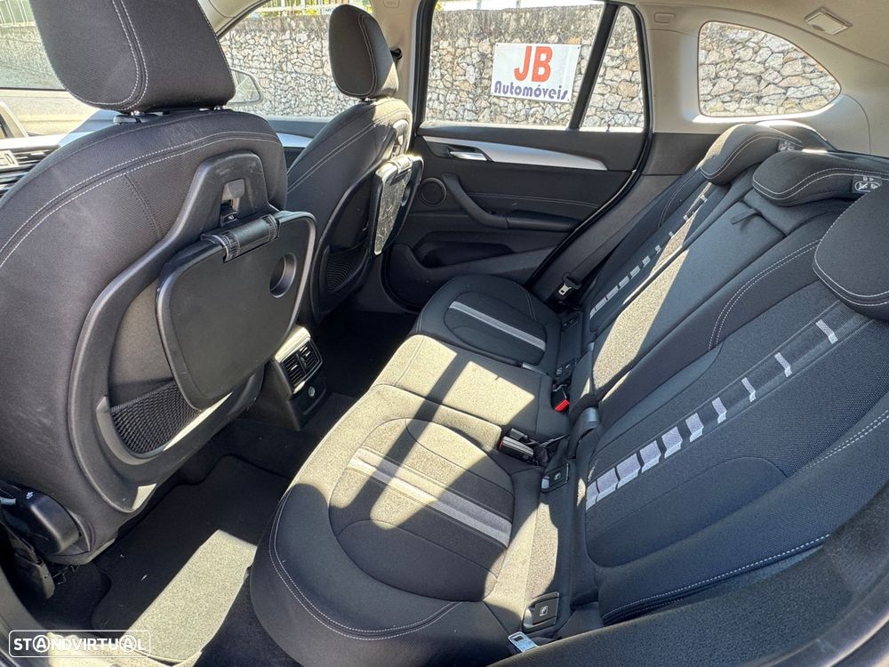 BMW X1 18 d sDrive Line Sport - 10