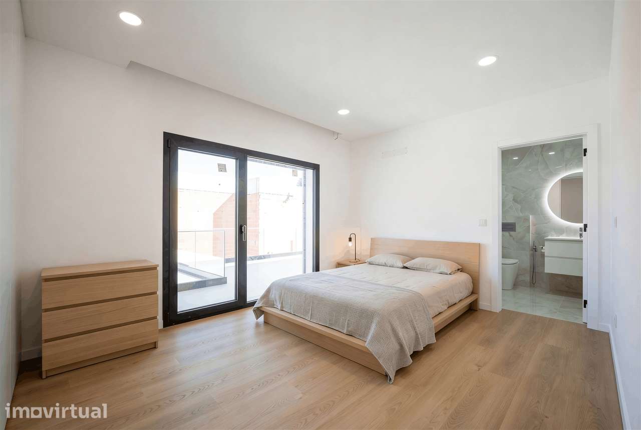 Moradia T4 NOVA em Maceira, Leiria - Grande imagem: 4/60