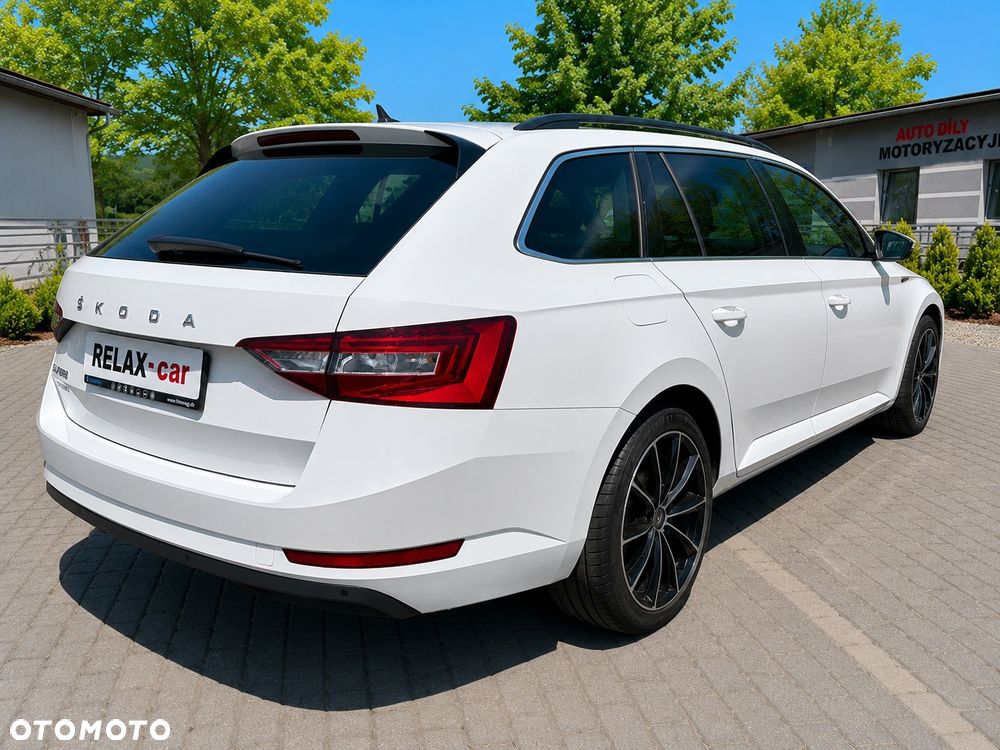 Skoda Superb 2.0 TDI Sportline - 6