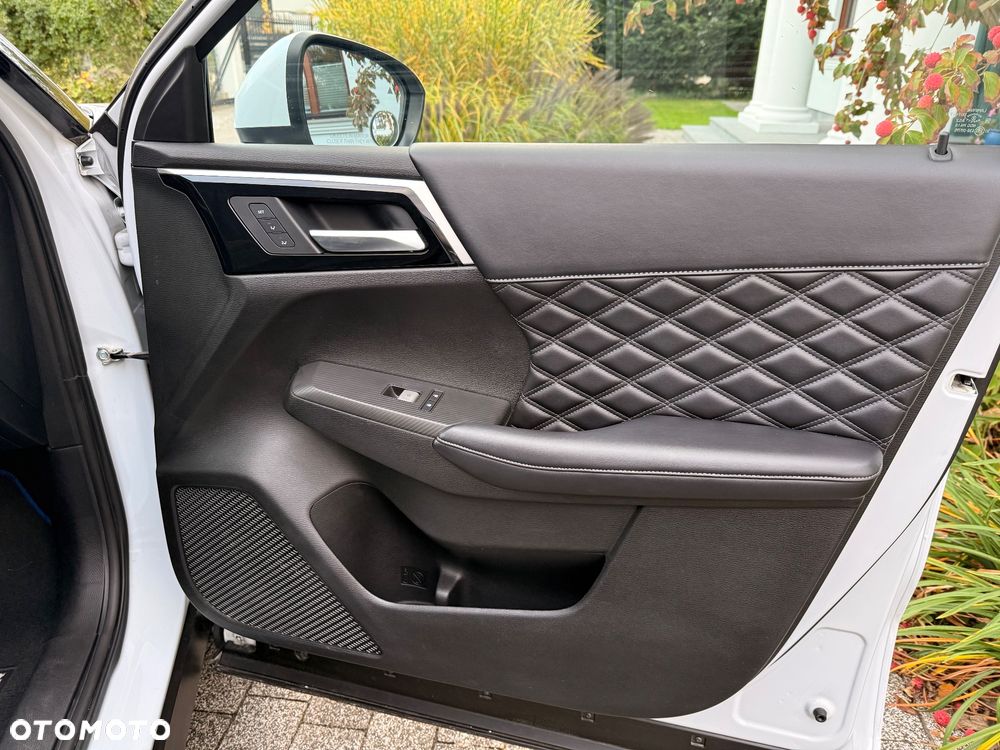 Mitsubishi Outlander - 13