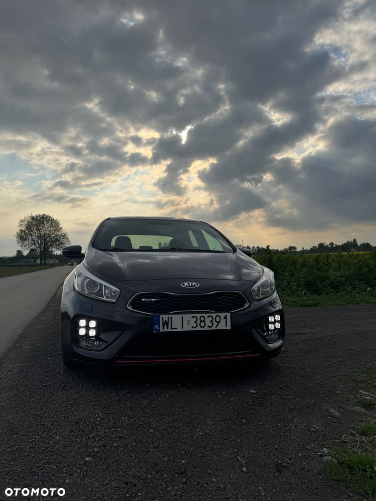 Kia Ceed 1.6 T-GDI GT - 4