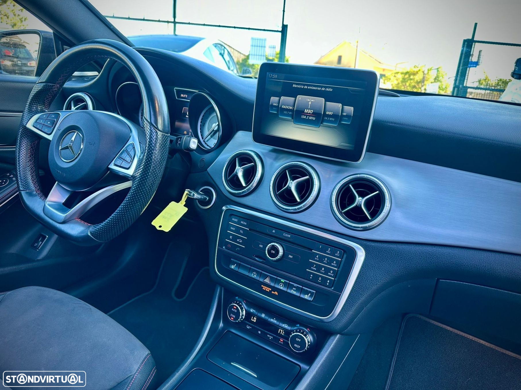 Mercedes-Benz CLA 220 d Shooting Brake AMG Line Aut. - 15