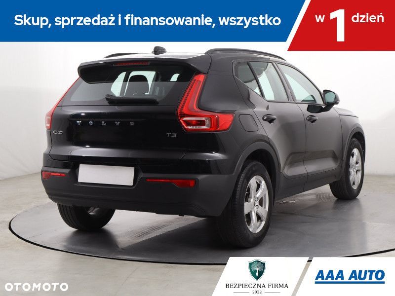 Volvo XC 40 - 7