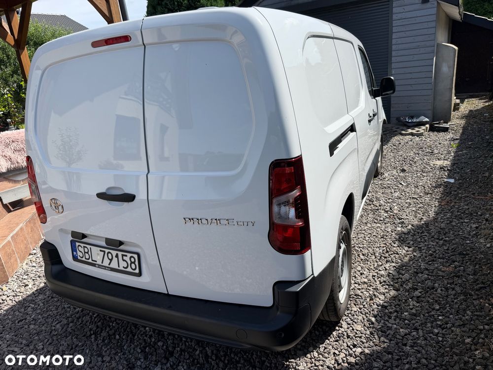 Toyota ProAce Kombi D-4D Medium 2,6t - 6