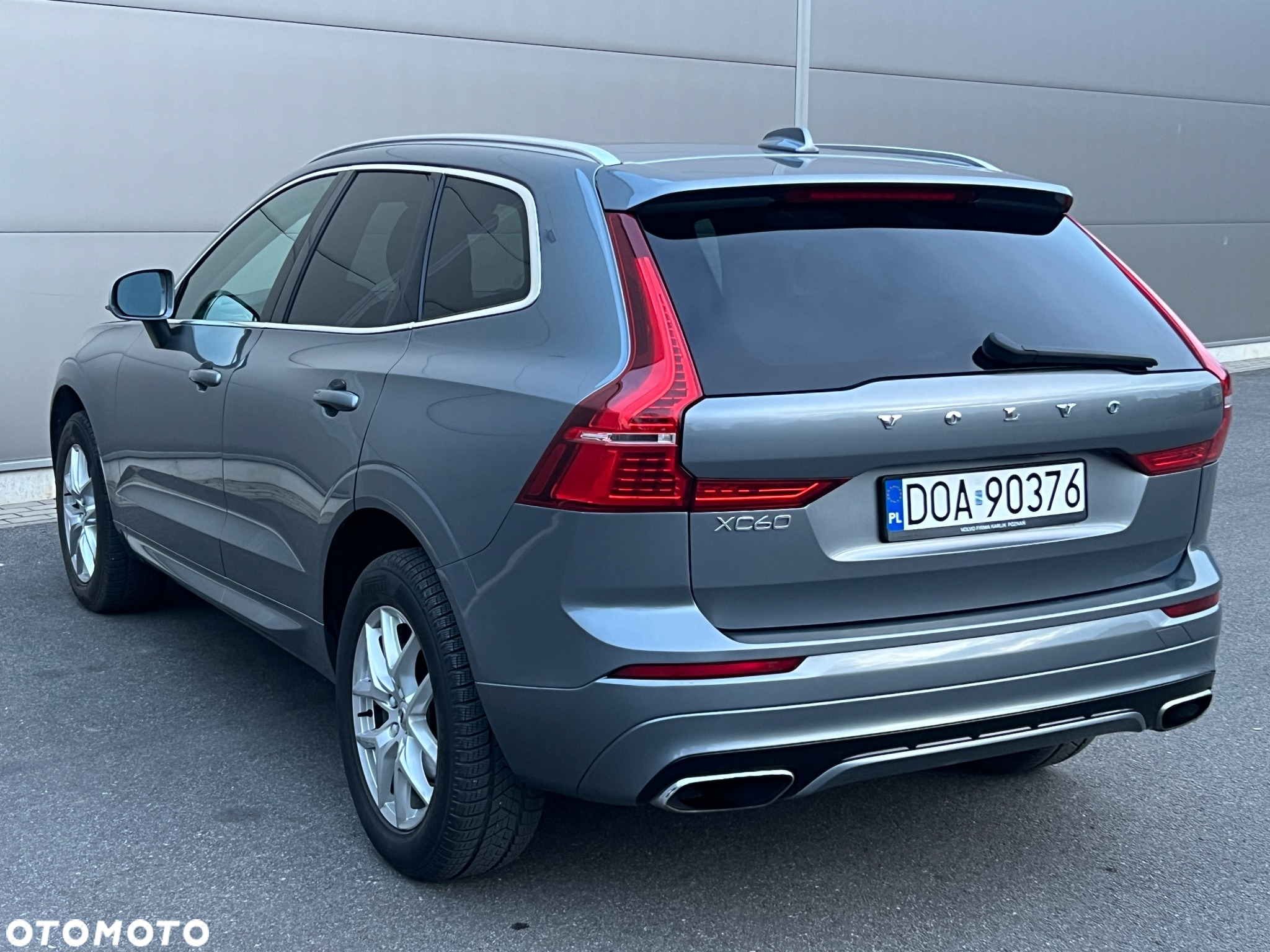 Volvo XC 60 T5 AWD Momentum - 5