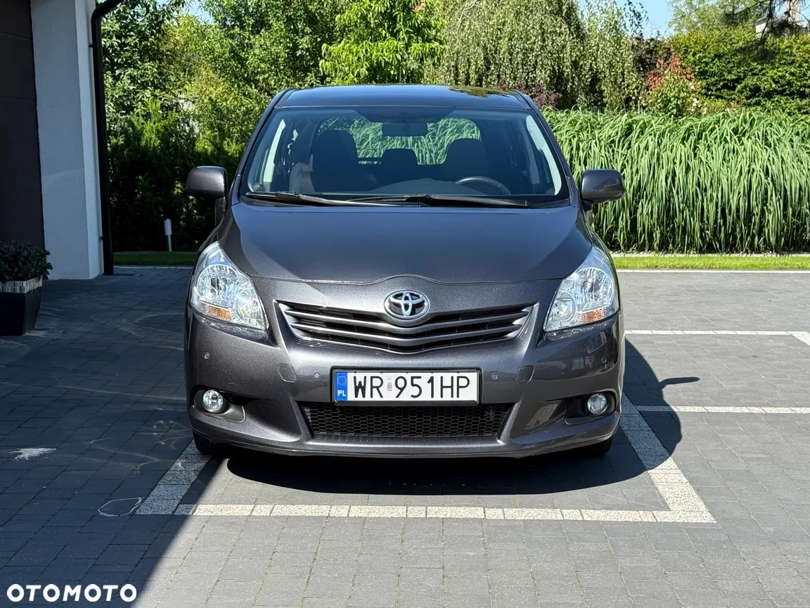 Toyota Verso 1.8 Edition - 12