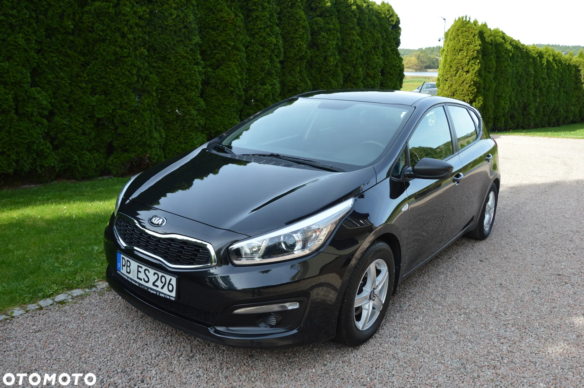 Kia Ceed - 13