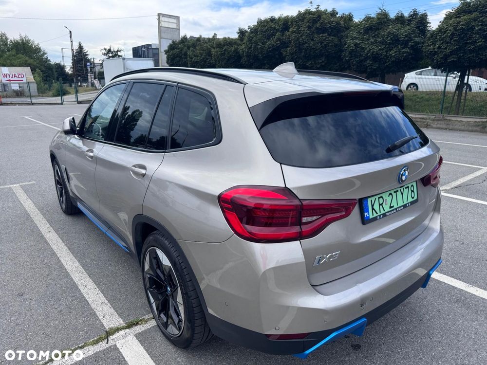 BMW iX3 Standard - 5