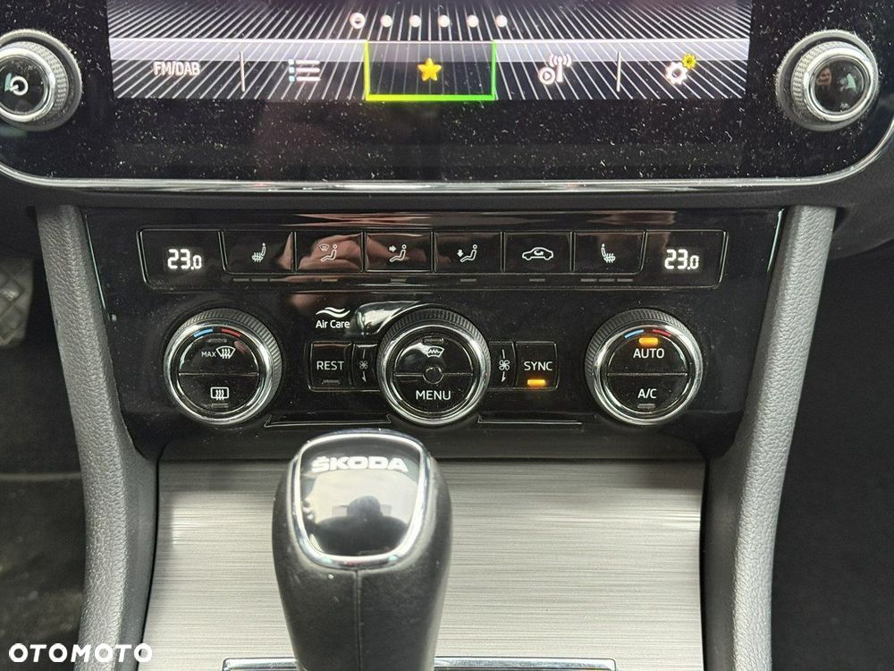 Skoda Superb 2.0 TDI SCR Style DSG - 16