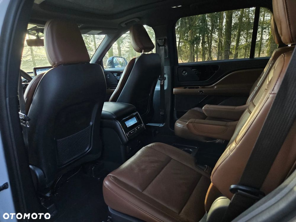 Lincoln Aviator - 27