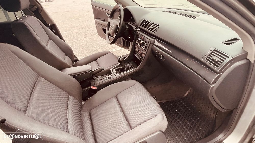 Audi A4 Avant 1.9 TDI - 9